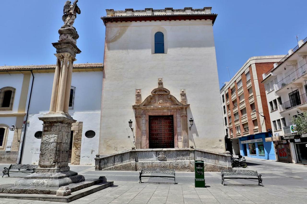 Duque De Hornachuelos, Parking En Pleno Centro Córdova Exterior foto